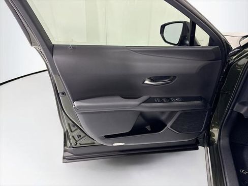 Certified 2025 Lexus UX 300h FWD w/ Accessory Package (Z2) image 24