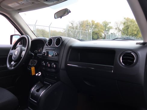 Used 2015 Jeep Patriot Sport w/ Power Value Group image 23
