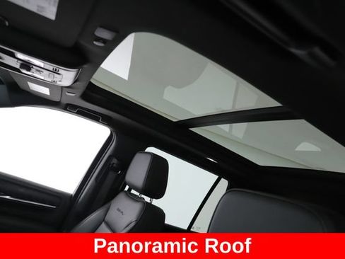 Used 2024 GMC Yukon Denali AWD/4WD image 18