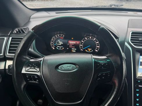 Used 2018 Ford Explorer Platinum image 20