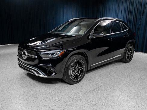 New 2026 Mercedes-Benz GLA 250 image 1