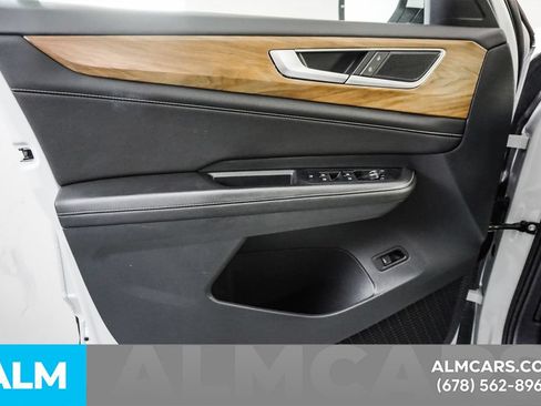 Used 2025 Volkswagen Atlas SE FWD image 49