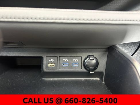 Used 2022 Toyota Highlander XLE AWD/4WD image 26