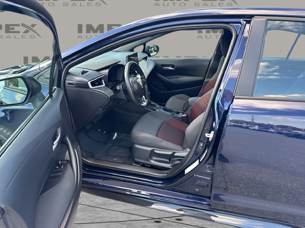 Used 2026 Toyota Corolla SE FWD image 9