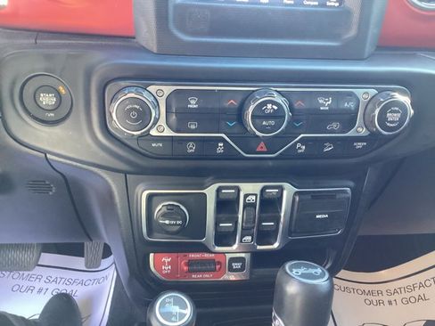 Used 2019 Jeep Wrangler Unlimited Rubicon w/ Safety Group image 19