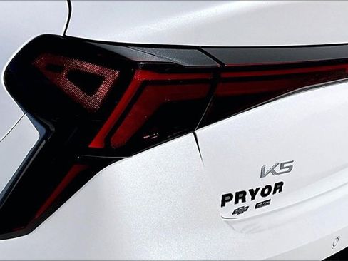 Used 2026 Kia K5 GT-Line image 23