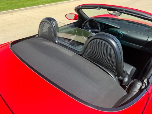 Used 2001 Porsche Boxster RWD image 27