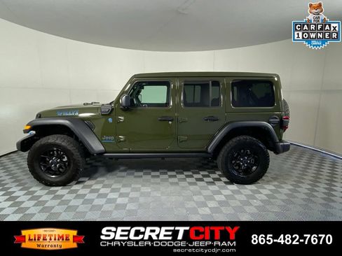 Used 2024 Jeep Wrangler Unlimited AWD/4WD image 4
