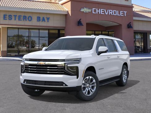 New 2026 Chevrolet Suburban LT RWD image 6