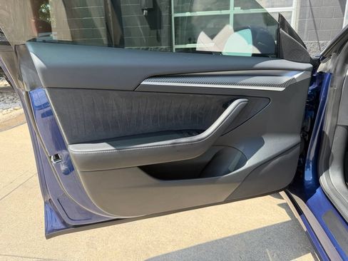 Used 2023 Tesla Model 3 Standard Range RWD image 21