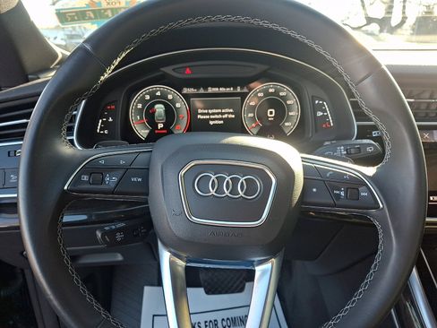 Used 2021 Audi Q8 Premium Plus image 20
