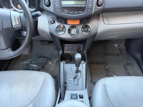 Used 2009 Toyota RAV4 Limited w/ Limited Extra Value Pkg FWD image 18