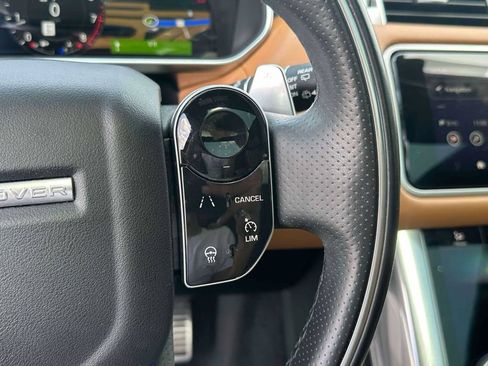 Used 2018 Land Rover Range Rover Sport Supercharged AWD/4WD image 24