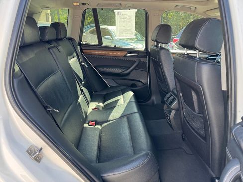 Used 2011 BMW X3 xDrive28i image 11