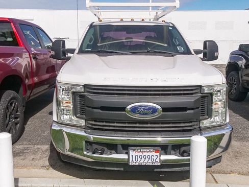 Used 2017 Ford F350 XL w/ Power Equipment Group RWD image 2