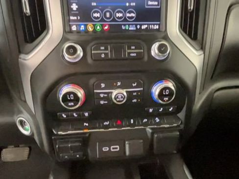 Used 2021 GMC Sierra 2500 SLT w/ SLT Premium Package AWD/4WD image 31