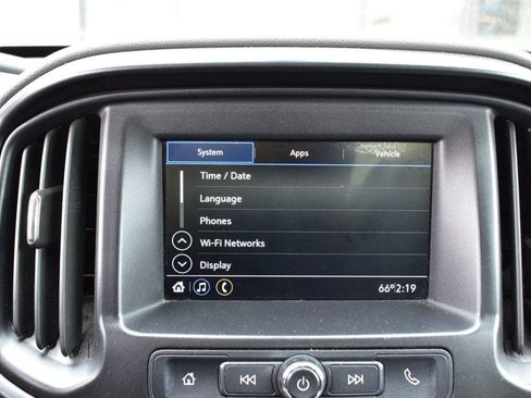 Used 2020 Chevrolet Colorado W/T RWD image 32