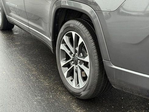 Used 2022 Jeep Grand Cherokee L Overland image 6