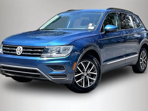 Used 2018 Volkswagen Tiguan SE FWD image 1