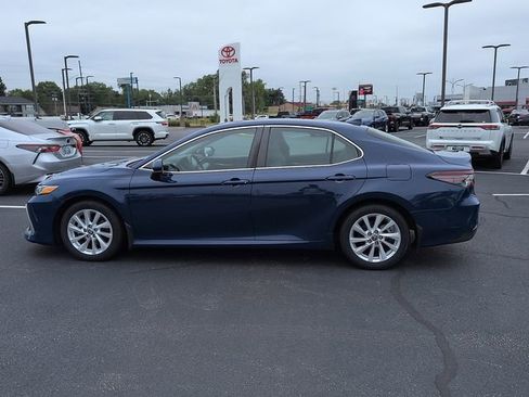 Used 2023 Toyota Camry LE FWD image 4