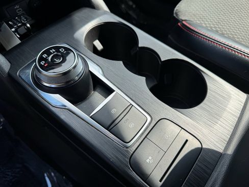 Used 2024 Ford Escape ST-Line image 25