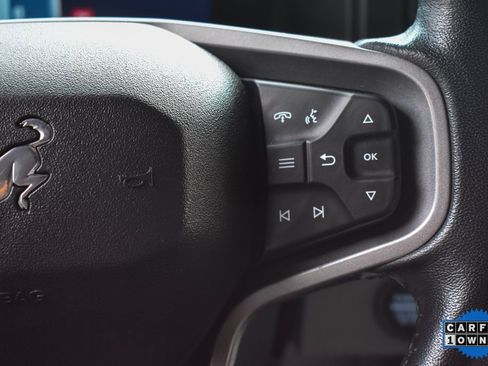 Used 2023 Ford Bronco Badlands image 32