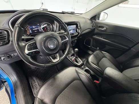 Used 2018 Jeep Compass Latitude w/ Popular Equipment Group AWD/4WD image 14