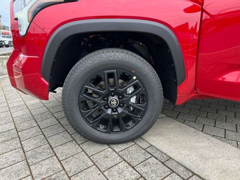 New 2026 Toyota Tundra Limited AWD/4WD image 19