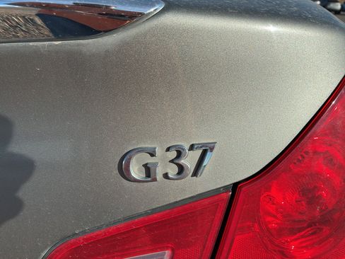 Used 2009 INFINITI G37 Journey image 13
