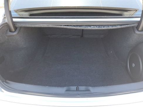 Used 2022 Chrysler 300 S RWD image 8