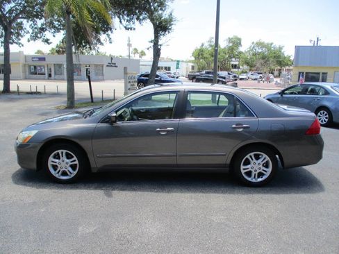 Used 2006 Honda Accord EX-L image 5