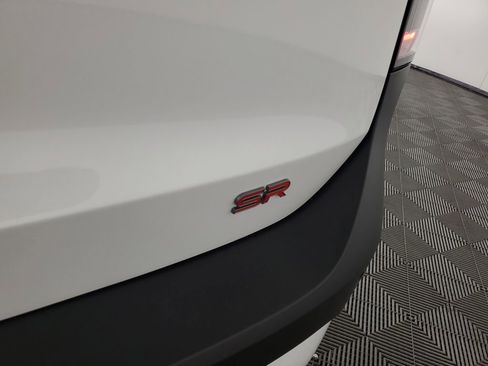 New 2026 Nissan Kicks SR FWD image 32