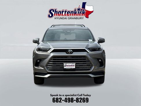Used 2025 Toyota Grand Highlander AWD Hybrid image 2