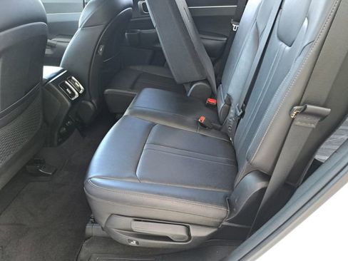 Used 2023 Kia Sorento S w/ Panoramic Sunroof Package FWD image 23