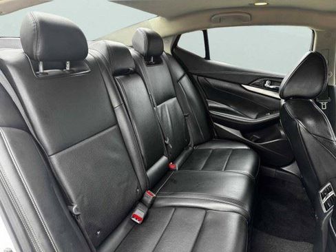 Used 2022 Nissan Maxima SV w/ Floor Mat Group FWD image 41