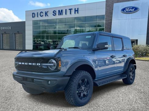 New 2025 Ford Bronco Outer Banks image 3