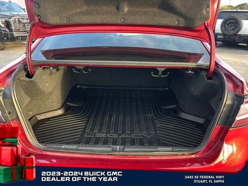 Used 2024 Subaru Legacy Limited image 10