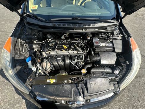 Used 2012 Hyundai Elantra Limited w/ Technology Pkg 5 FWD image 10