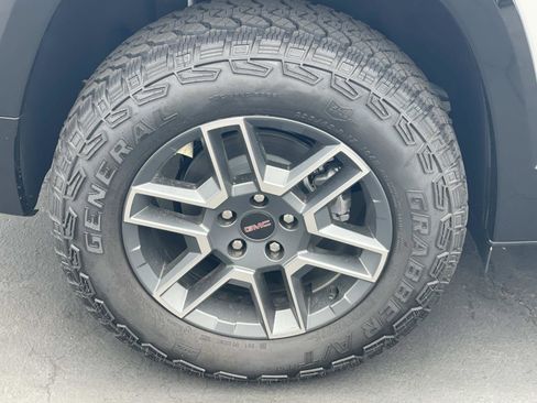 New 2026 GMC Terrain AT4 AWD/4WD image 30