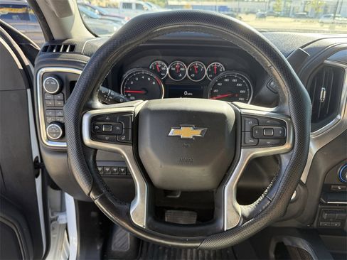 Used 2021 Chevrolet Silverado 2500 LT w/ Convenience Package image 10