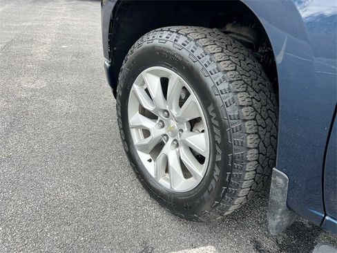 Used 2020 Chevrolet Silverado 1500 Custom w/ Custom Value Package image 30