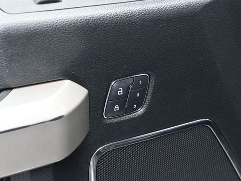 Used 2018 Ford F250 Lariat w/ Lariat Value Package image 11