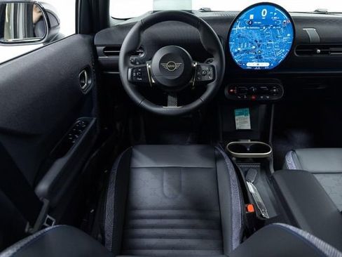 Used 2026 MINI Cooper 4-Door Hardtop FWD image 3