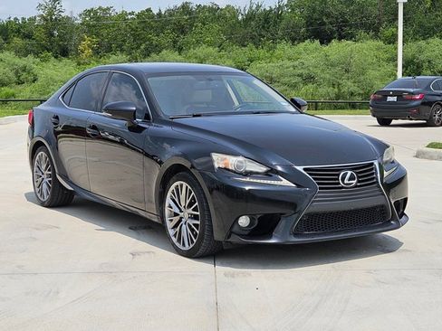 Used 2014 Lexus IS 250 RWD image 3