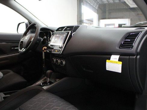 New 2026 Mitsubishi Outlander Sport LE AWD/4WD image 17