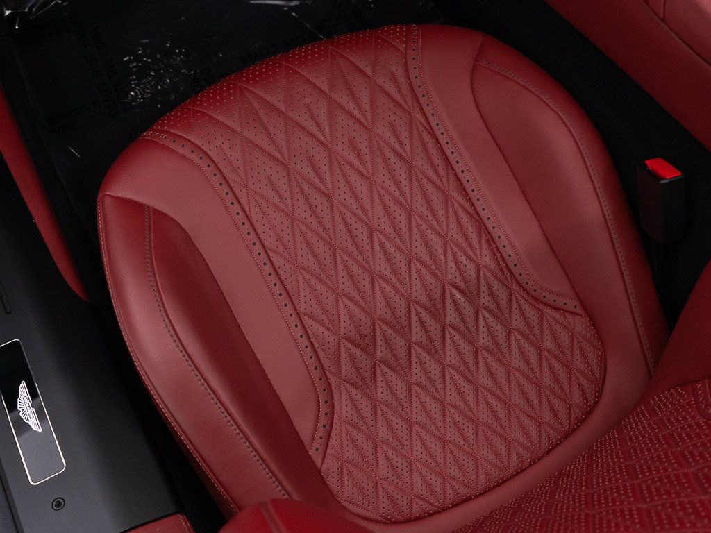 Used 2025 Aston Martin DB12 Convertible RWD image 27