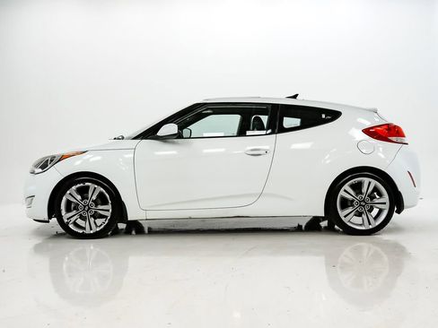Used 2016 Hyundai Veloster w/ Option Group 02 image 23