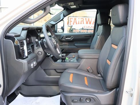 New 2026 GMC Sierra 1500 AT4 w/ AT4 Premium Package image 15