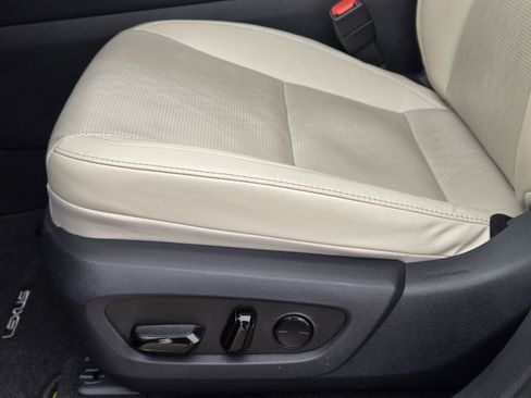 Used 2025 Lexus RX 350 Premium Plus image 31