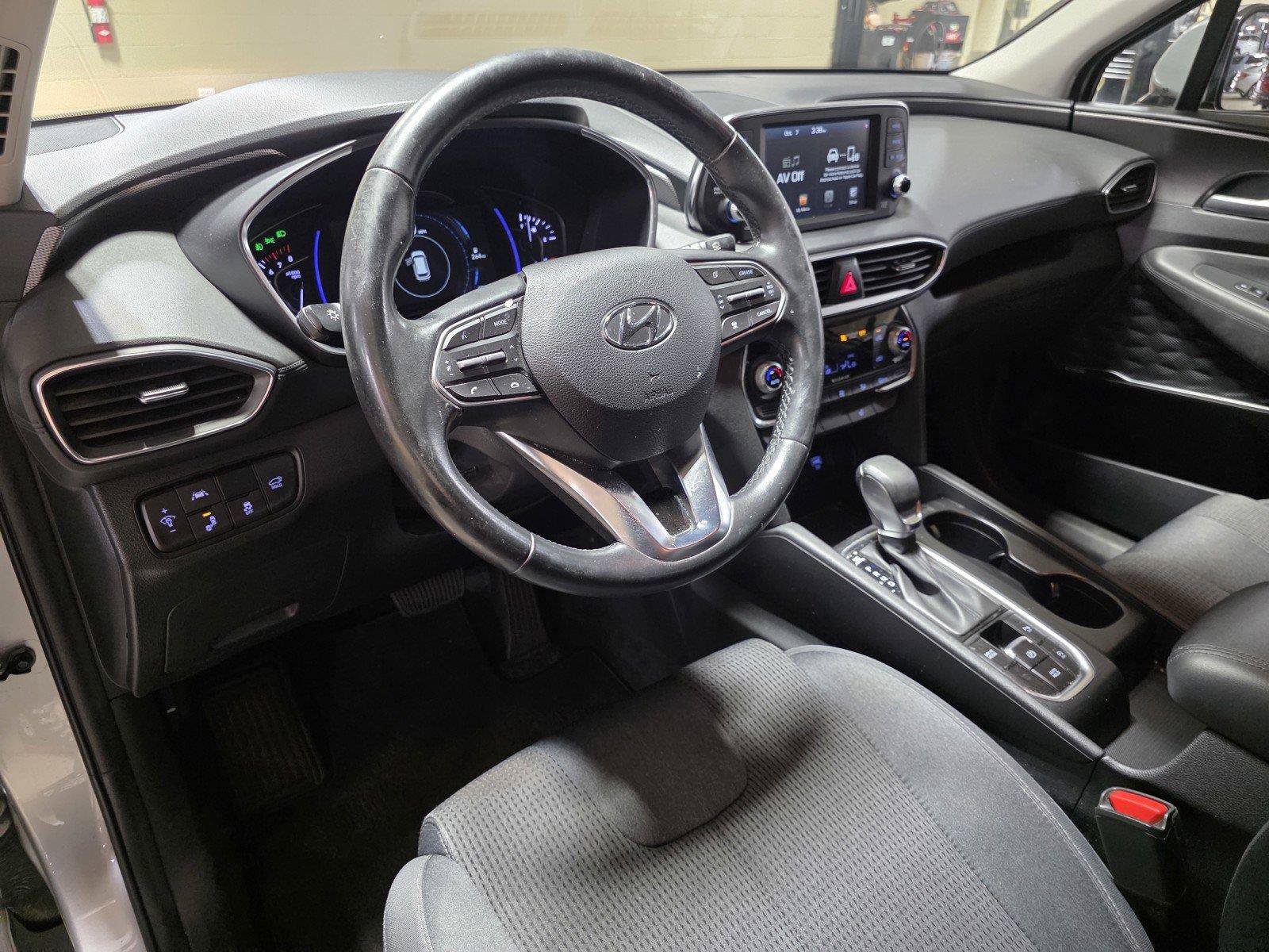 Used 2020 Hyundai Santa Fe SEL w/ Convenience Package FWD image 18